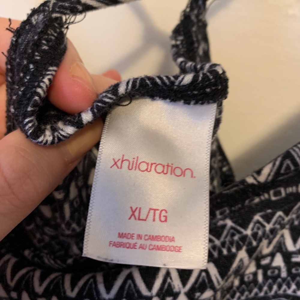 Pattern Romper - Picture 2 of 3